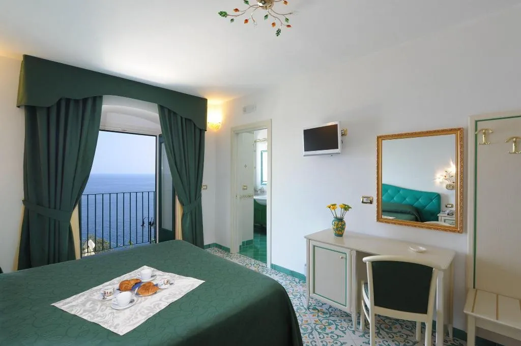 Room, Villa Maria Pia, Naples