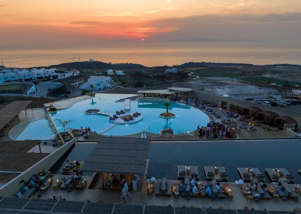 Pool, Andronis Arcadia, Santorini