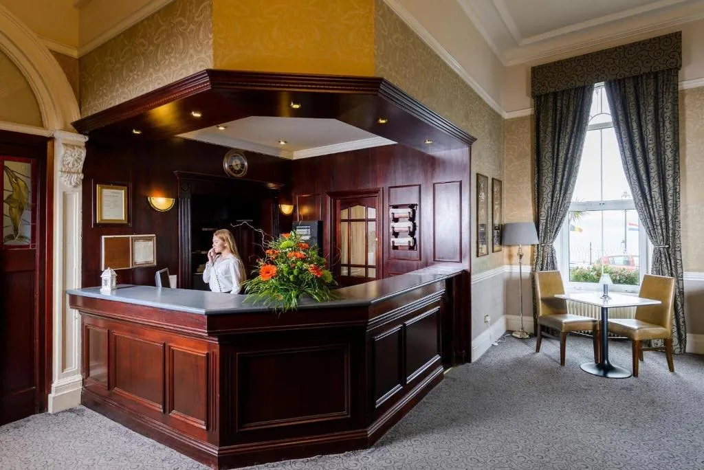 Lobby, Commodore, Cork