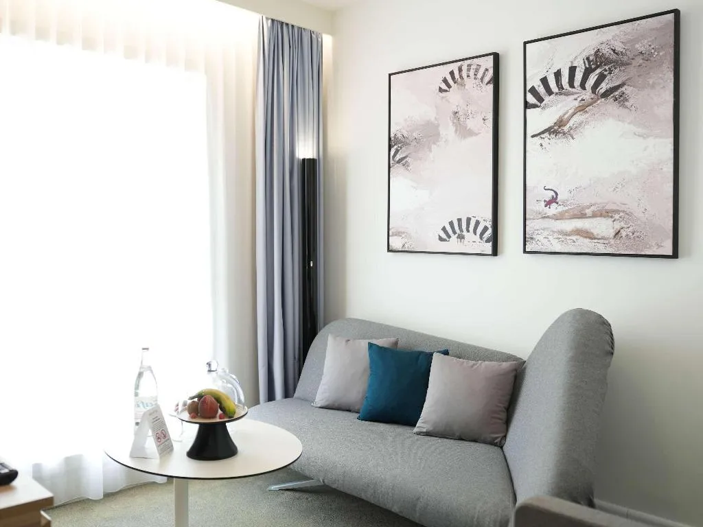 DOUBLE SUPERIOR Room, Novotel Tunis Lac, Tunisia