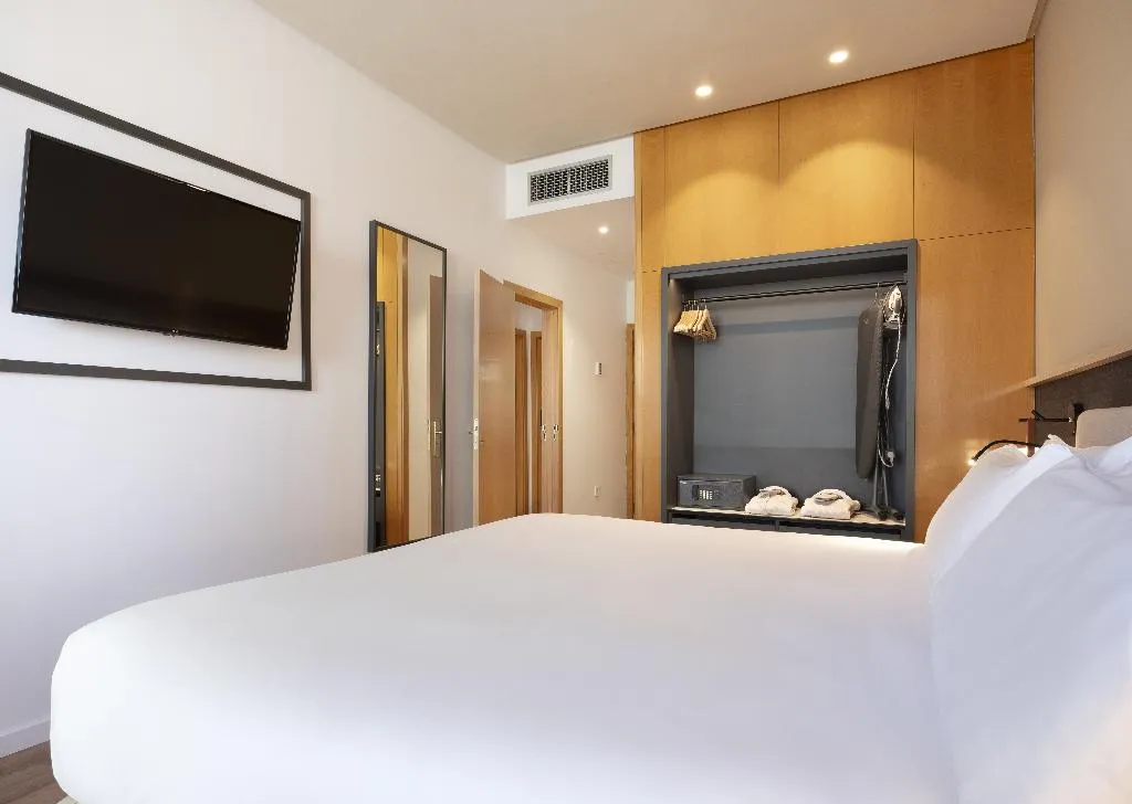 FAMILY ROOM CONNECTING ROOM Room, Málaga Alameda Centro Affiliated by Melia, Costa Del Sol