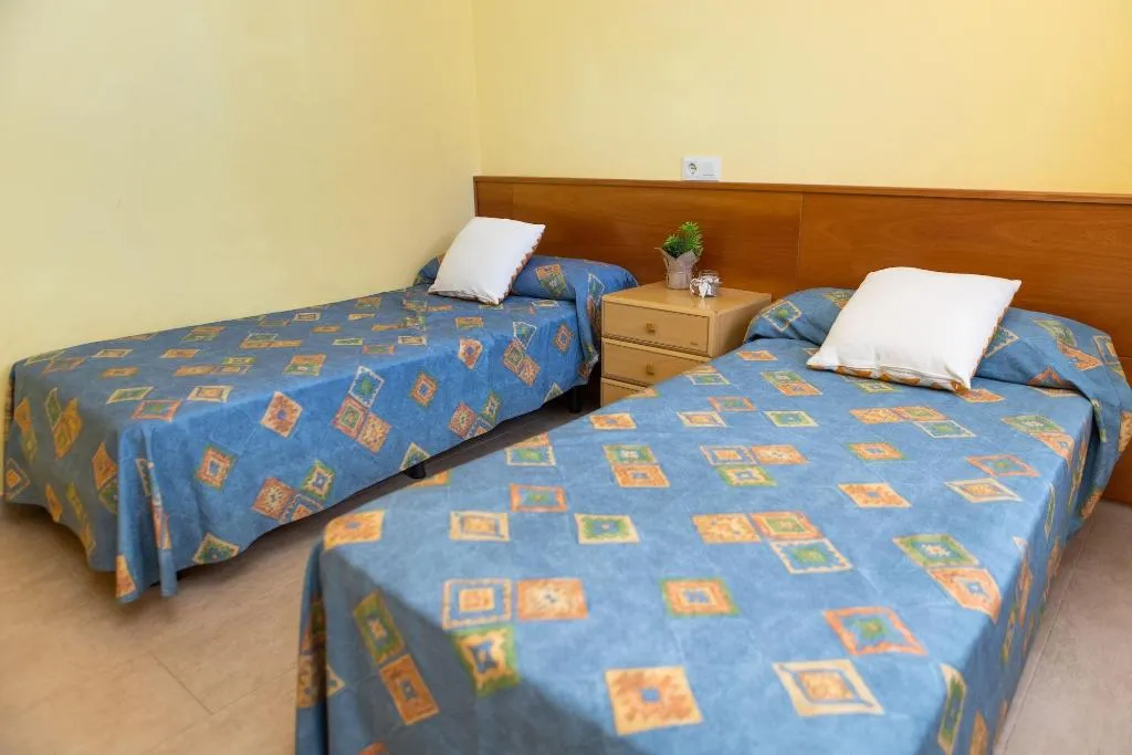 Room, Apartamentos Els Salats Estartit, Costa Brava