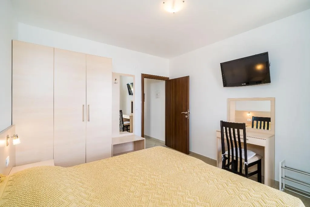 APARTMENT TWO BEDROOMS WITH TERRACE Room, Villa Samba, Dubrovnik
