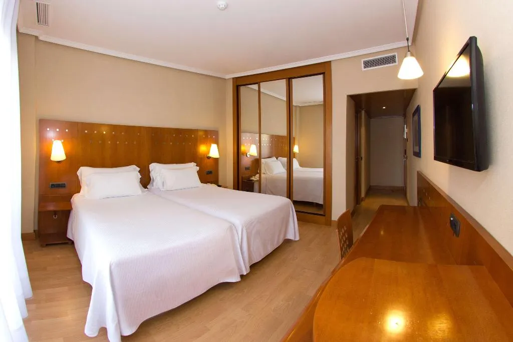 DOUBLE WITH VIEWS Room, NH San Pedro de Alcántara, Costa Del Sol