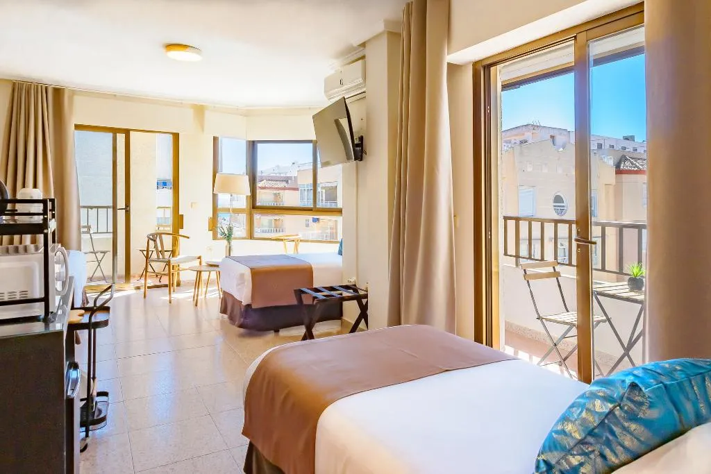 FAMILY ROOM CAPACITY 3 Room, Eden Mar, Costa Blanca