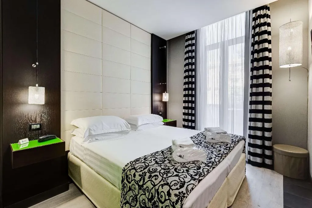 DOUBLE DELUXE Room, Best Western Cinemusic Hotel, Naples