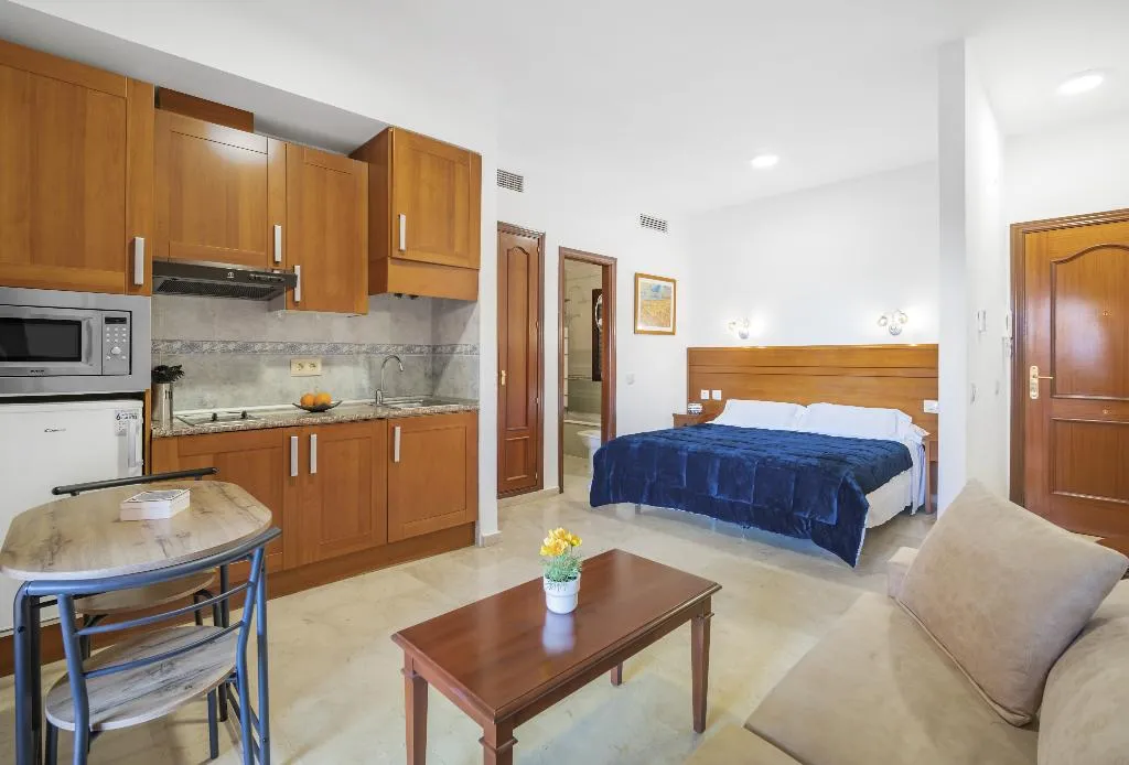STUDIO SEA VIEW Room, Don Juan Beach Resort, Costa Del Sol