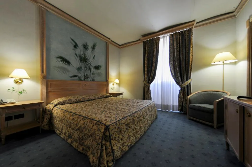 DOUBLE SINGLE USE CLASSIC Room, De la Ville, Rome