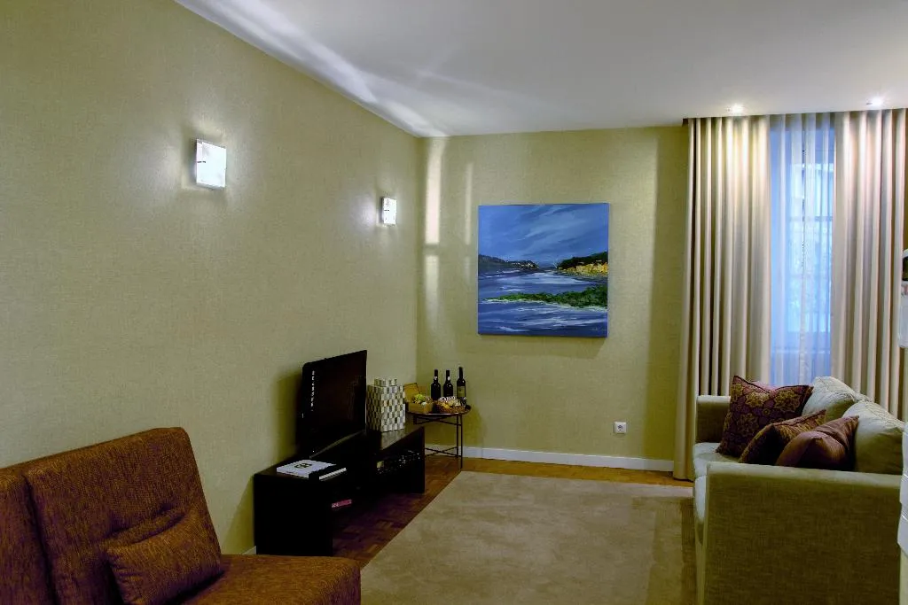 APARTMENT TWO BEDROOMS Room, Casas do Porto - Ribeira Apartments, Porto