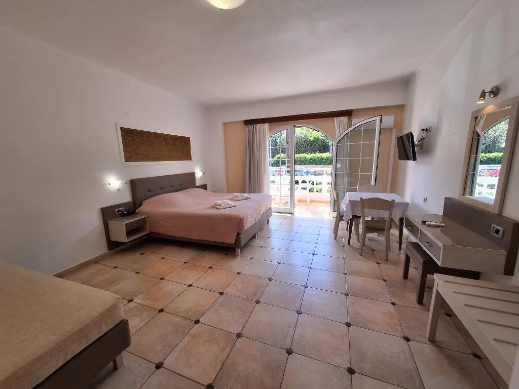 STUDIO TWO BEDS Room, Perla Beach, Crete