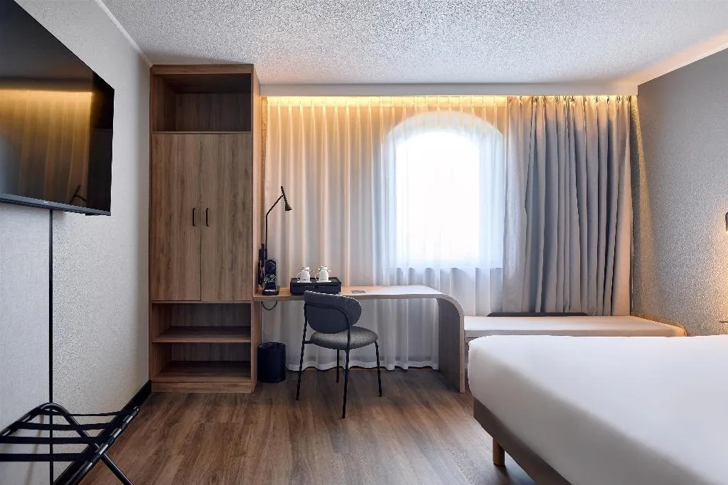DOUBLE SUPERIOR KING BED Room, Campanile Prime Krakow Old Town, Krakow