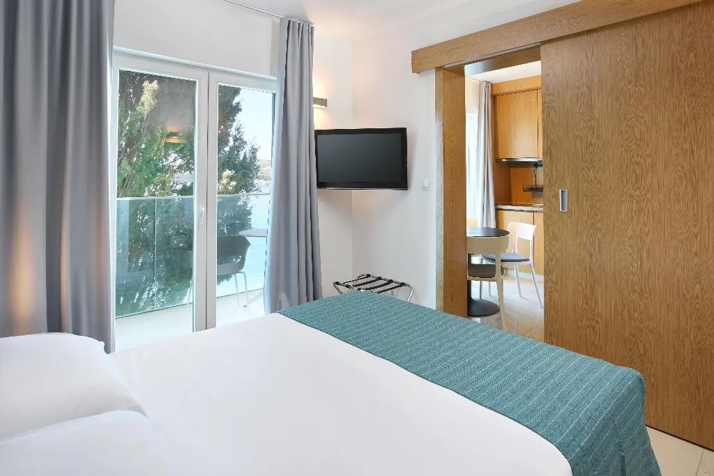 APARTMENT SEA VIEW WITH BALCONY Room, Maistra Select Mlini Villas and Apartments, Dubrovnik