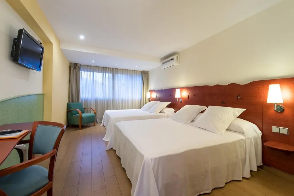 FAMILY ROOM STANDARD Room, Climia Benidorm Plaza 4*, Costa Blanca