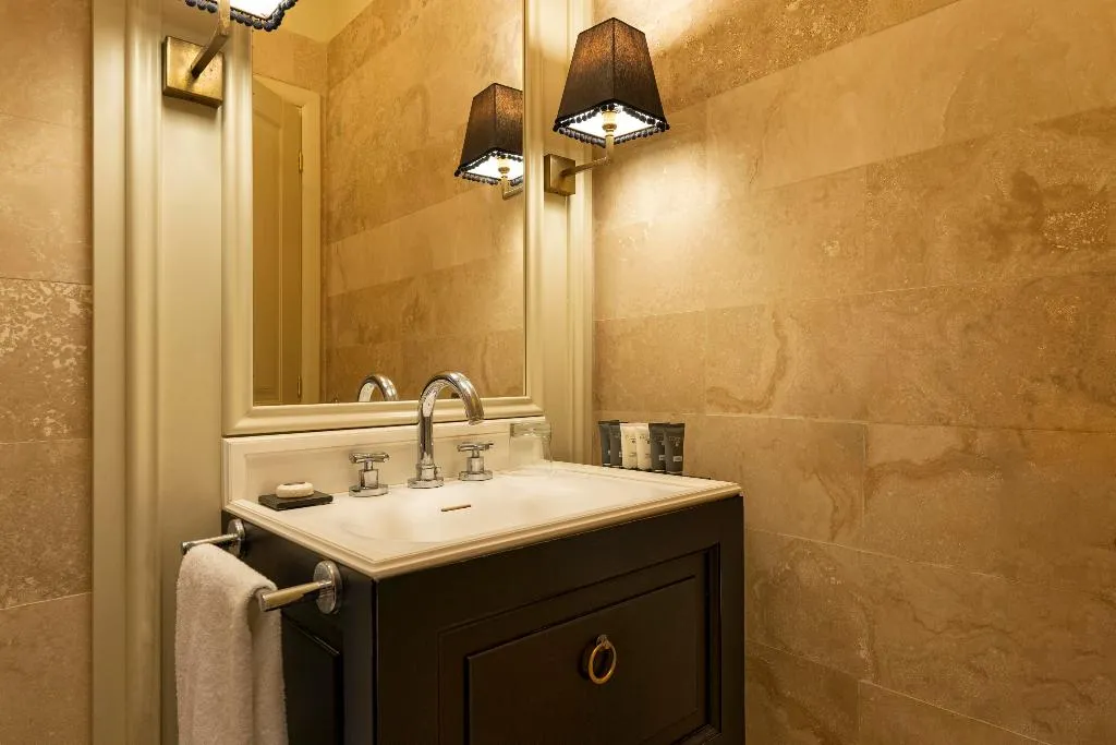 DOUBLE CLASSIC Room, Profumo Maison Colosseo, Rome