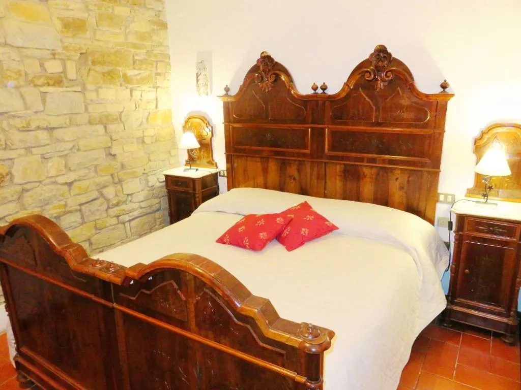 Room, Castello Cortevecchio, Umbria