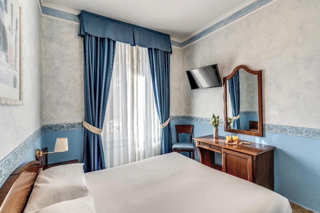DOUBLE SUPERIOR Room, Hotel Orazia, Rome