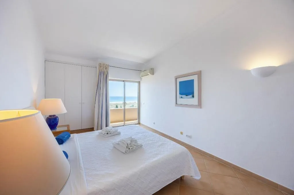 Room, Vila Palmeira, Algarve