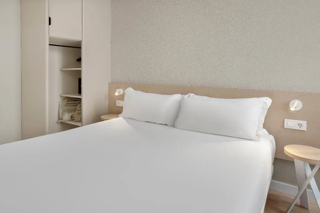 DOUBLE STANDARD Room, B&B HOTEL Figueira da Foz, Porto