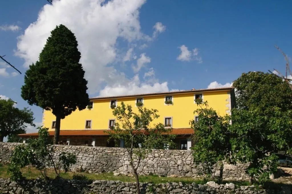 General view, Villa Calussovo, Istria