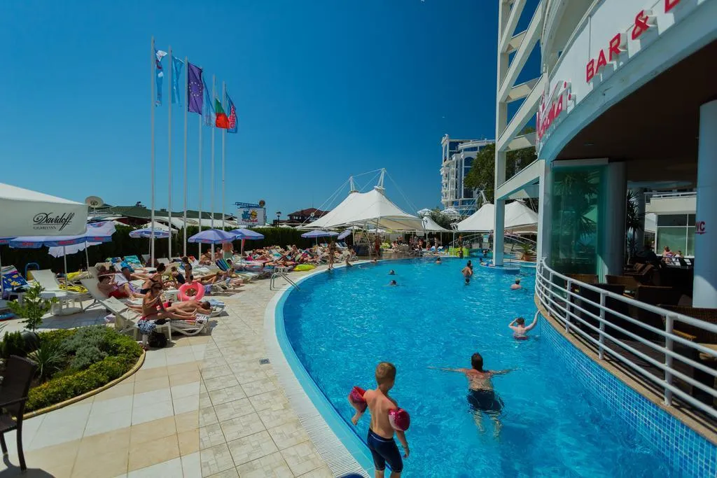 Pool, Grand Victoria, Bourgas