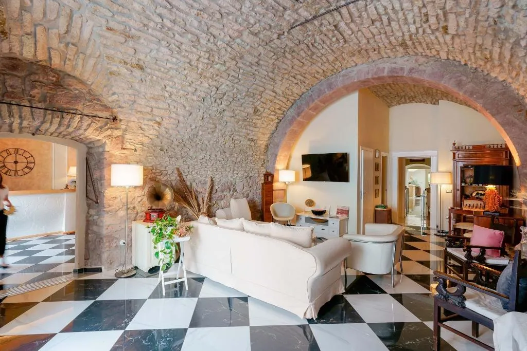 Lobby, Sa Pischedda, Alghero