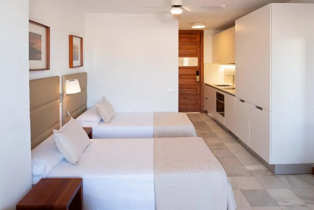STUDIO SUPERIOR GARDEN VIEW Room, Parque Santiago III, Tenerife