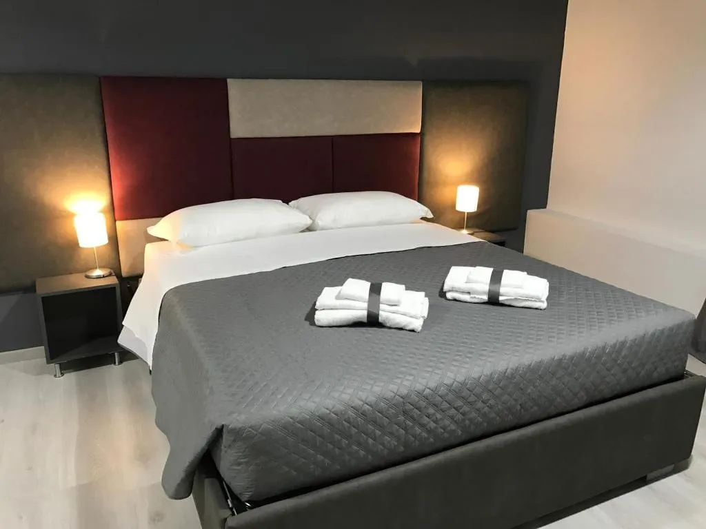Room, Sensation House, Rome
