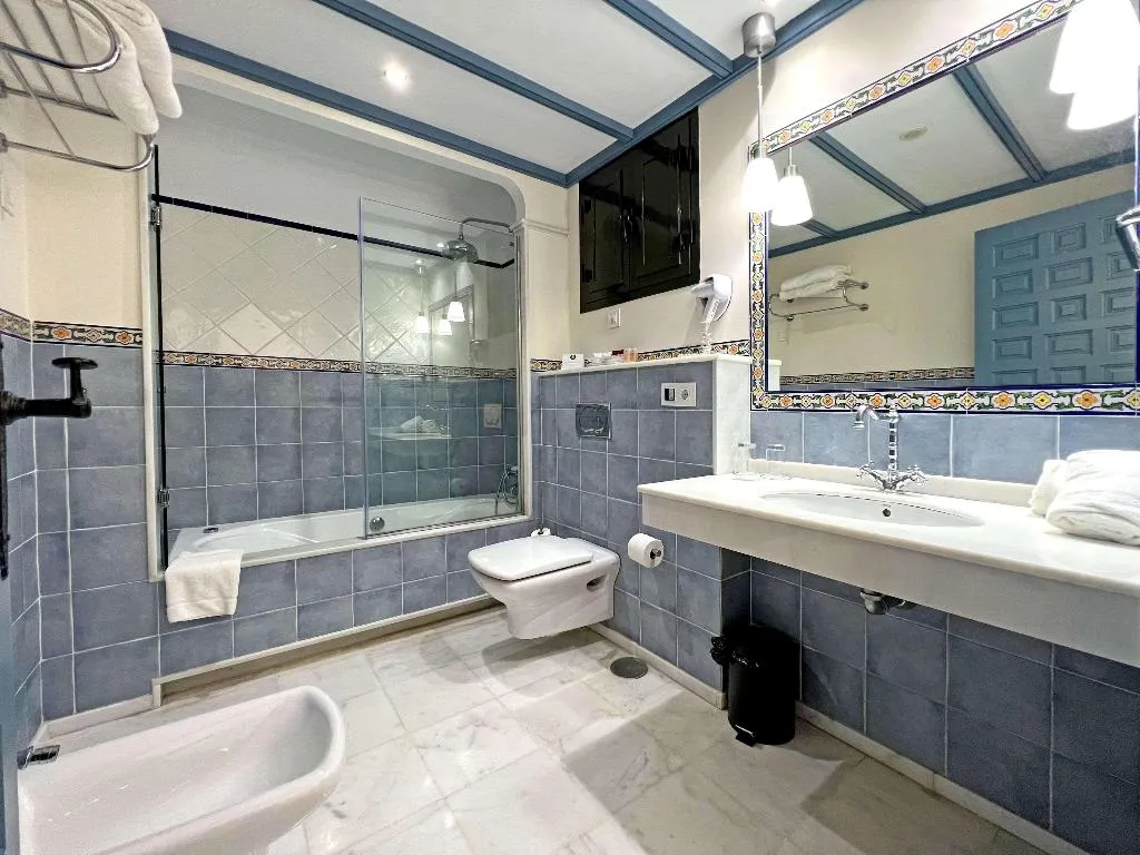 Room, Itaca Sevilla, Seville