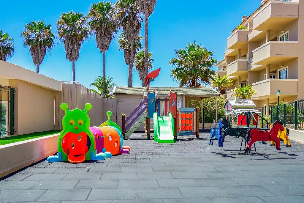 Sports and Entertainment, Vitors Plaza, Algarve