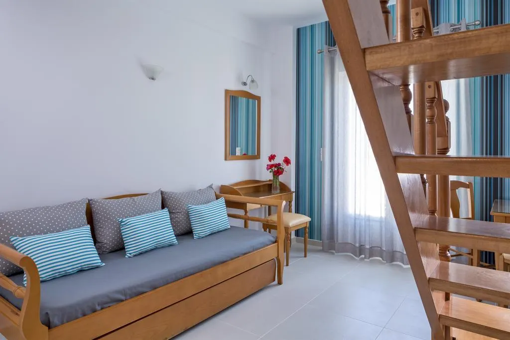Double or Twin CAPACITY 2 Room, Santellini Hotel, Santorini