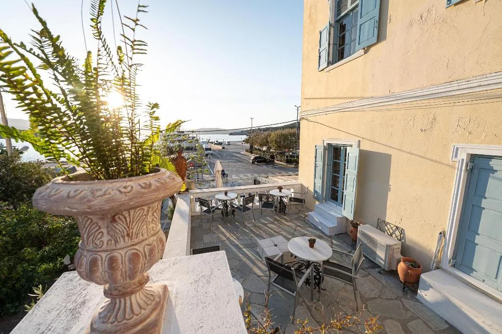 Room, Dionysos Poros, Kalamata