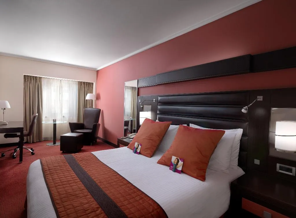 DOUBLE QUEEN SIZE BED Room, Crowne Plaza Athens, Athens