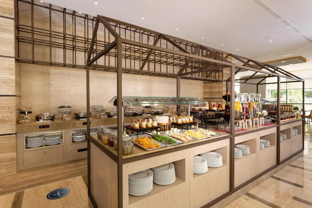 Restaurant, Novotel Tunis Lac, Tunisia