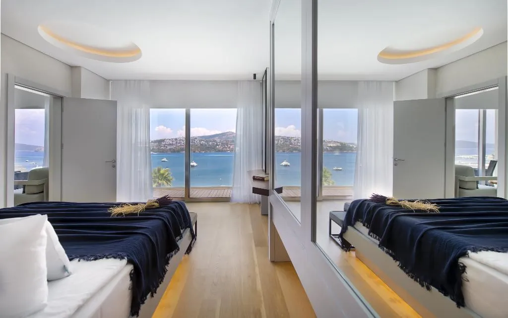 DOUBLE DELUXE KING BED Room, Cape Bodrum Luxury Hotel & Beach, Bodrum