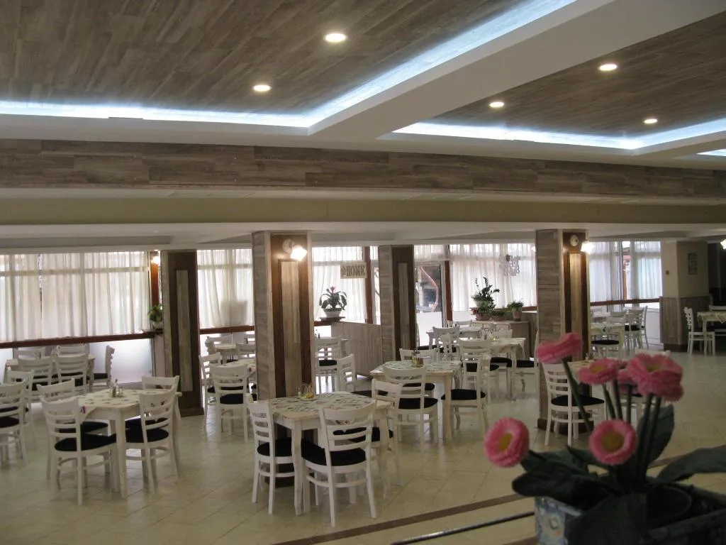 Restaurant, Estreya Palace & Residence, Varna