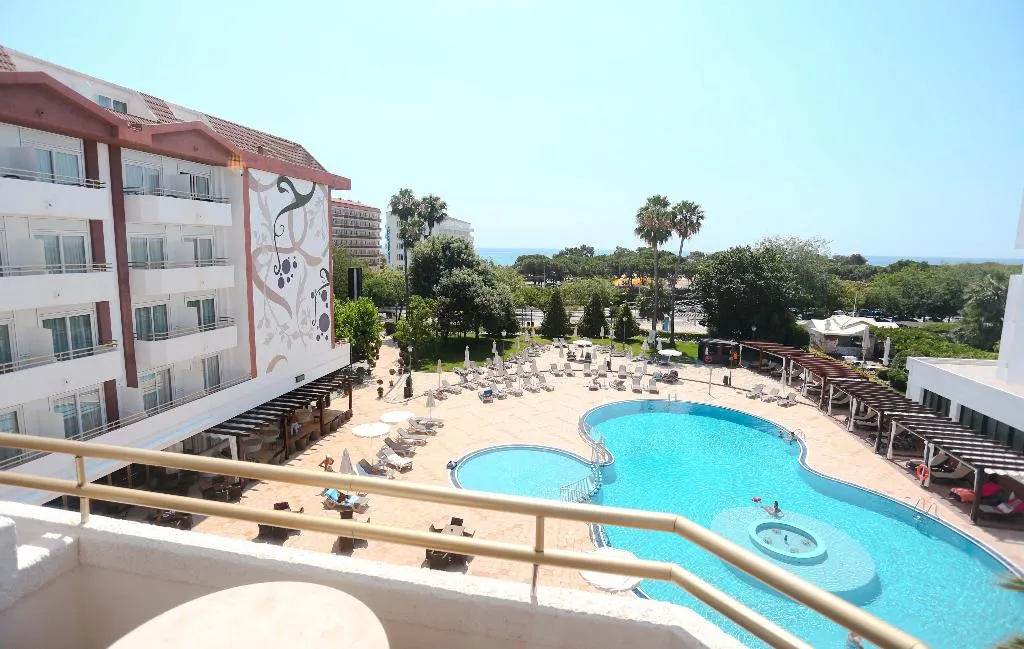 FAMILY ROOM WITH VIEWS Room, Alegria Florida Park, Costa Brava