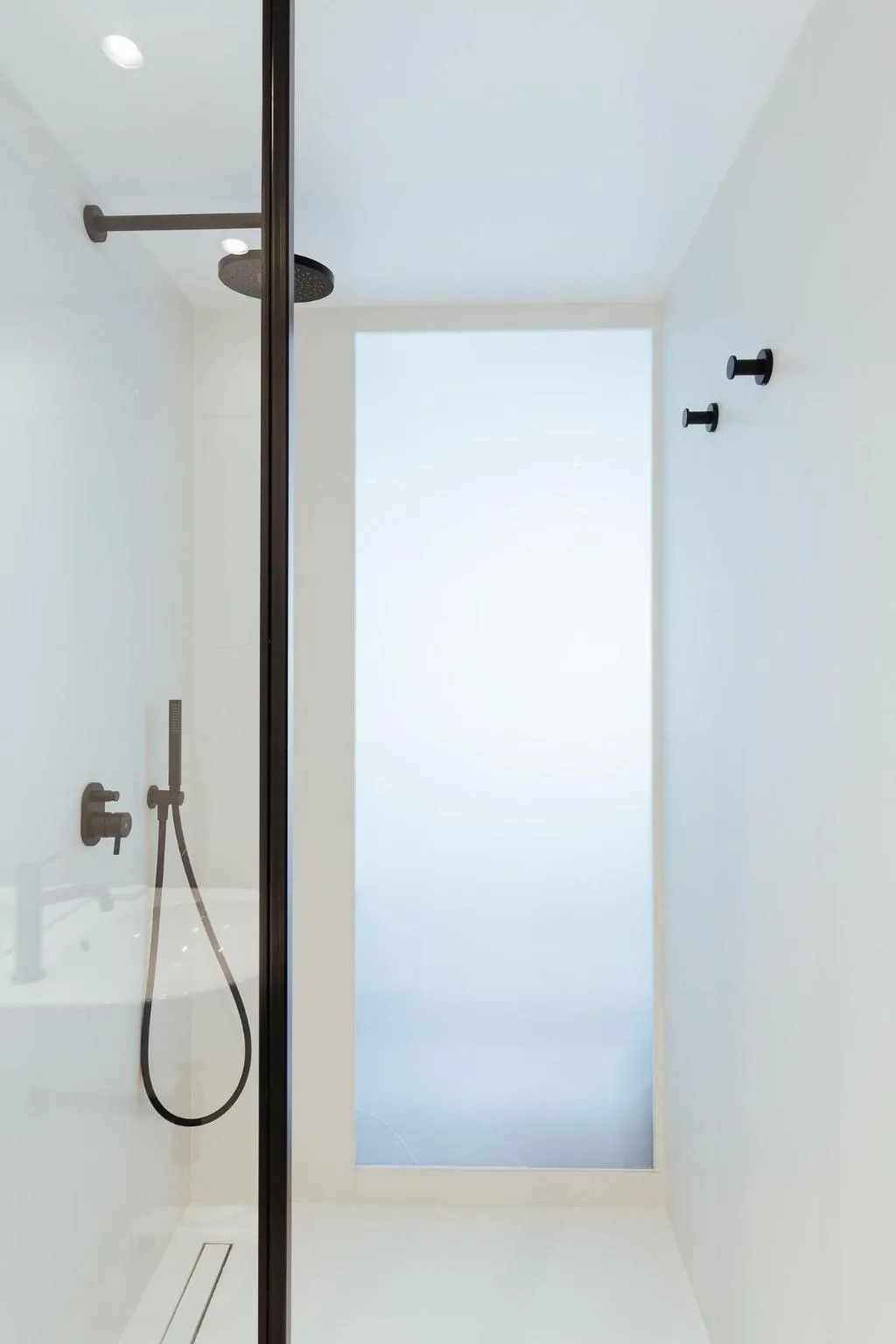 Room, Periscope, Athens
