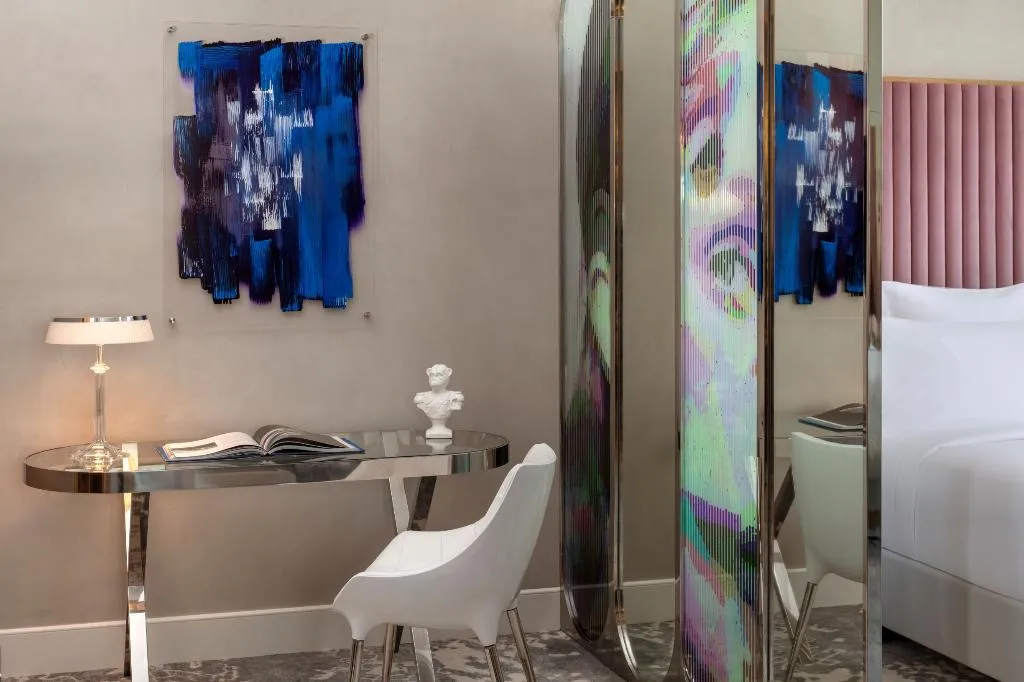 SUITE WITH BALCONY Room, SLS Dubai Hotel & Residences, Dubai