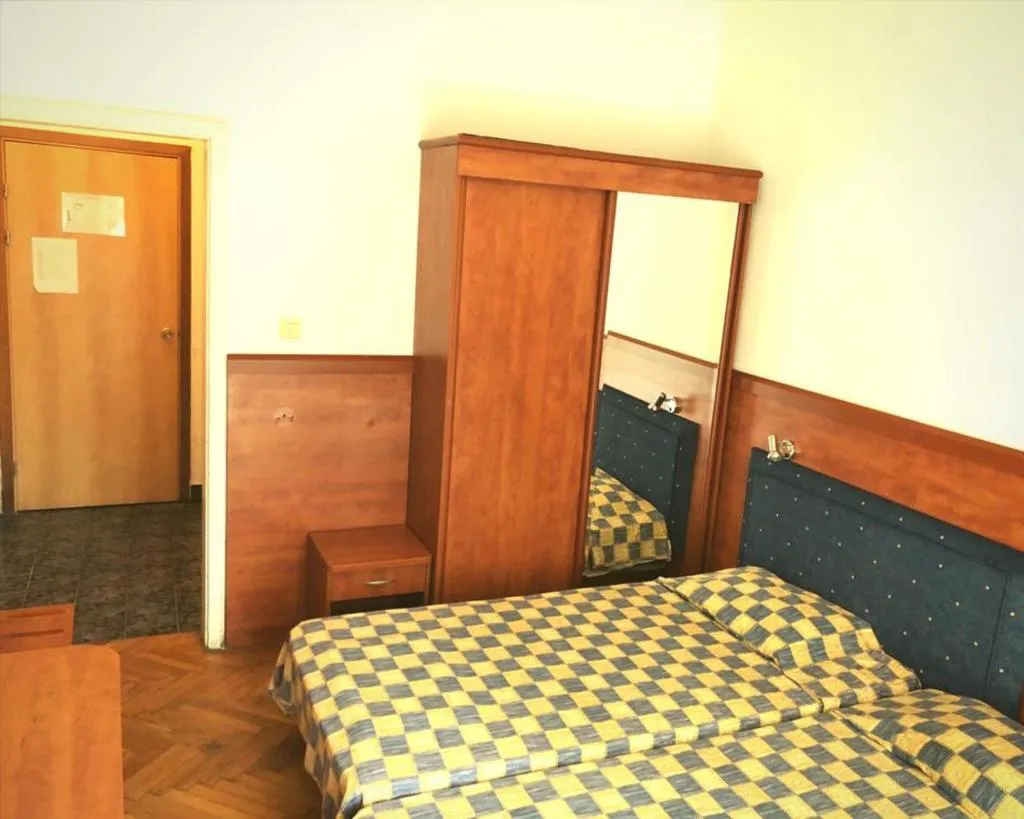 DOUBLE SINGLE USE PARK VIEW Room, Chaika Resort St. Constantine, Varna