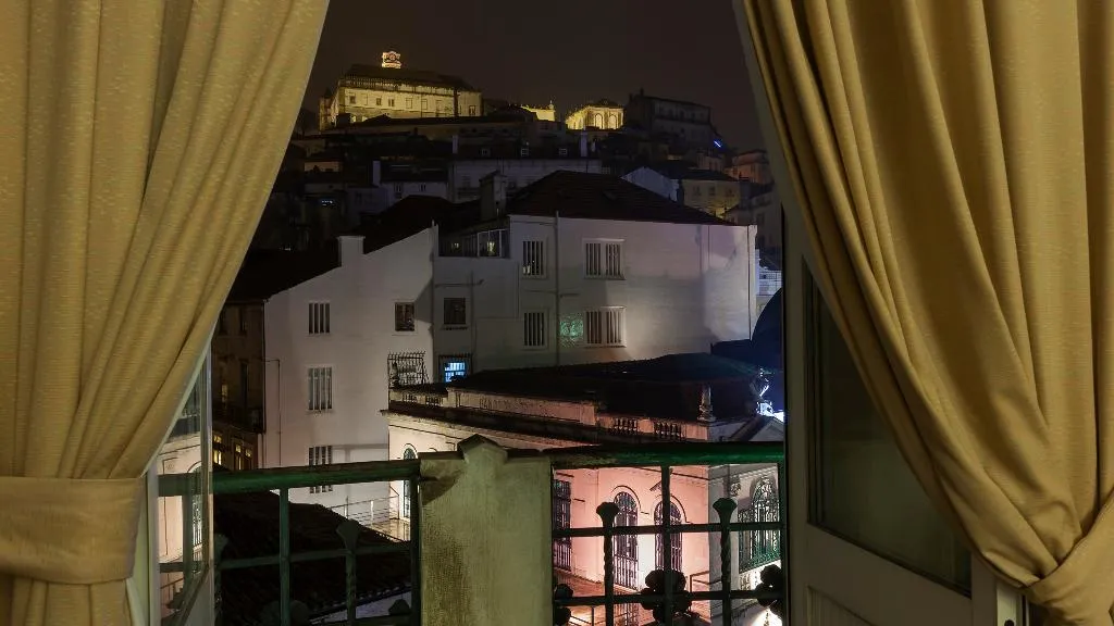 Room, Astoria - Coimbra, Madeira