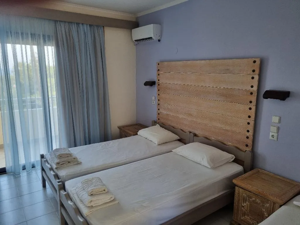 STUDIO CAPACITY 3 Room, Panorama Studios, Rhodes