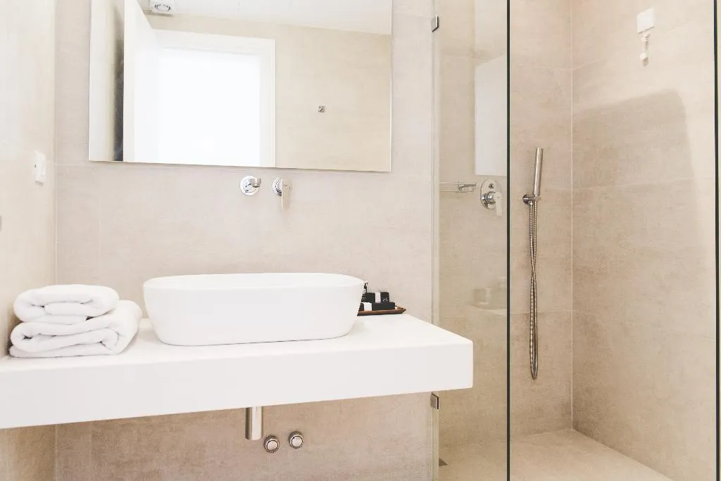 JUNIOR SUITE STANDARD Room, Super Paradise Hotel, Mykonos