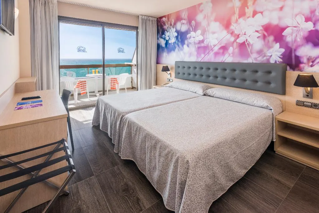 TRIPLE PREMIUM Room, Tropic Park Hotel, Costa Brava