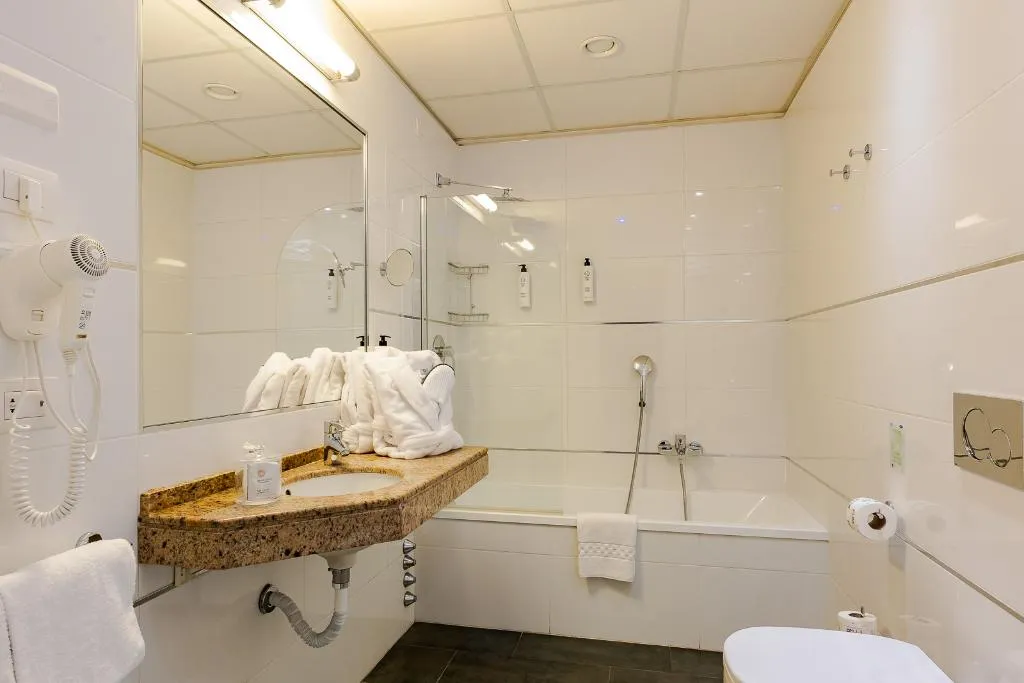TRIPLE EXECUTIVE Room, Grand hotel Mediterraneo, Florence