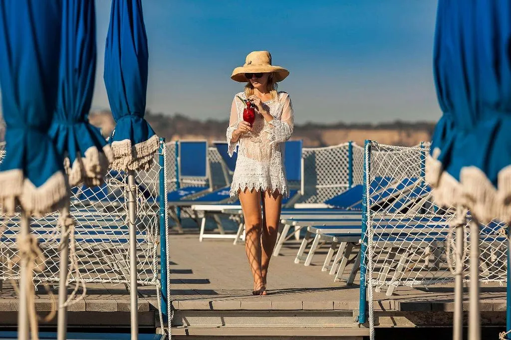 Beach, Excelsior Belvedere Hotel & Spa, Naples