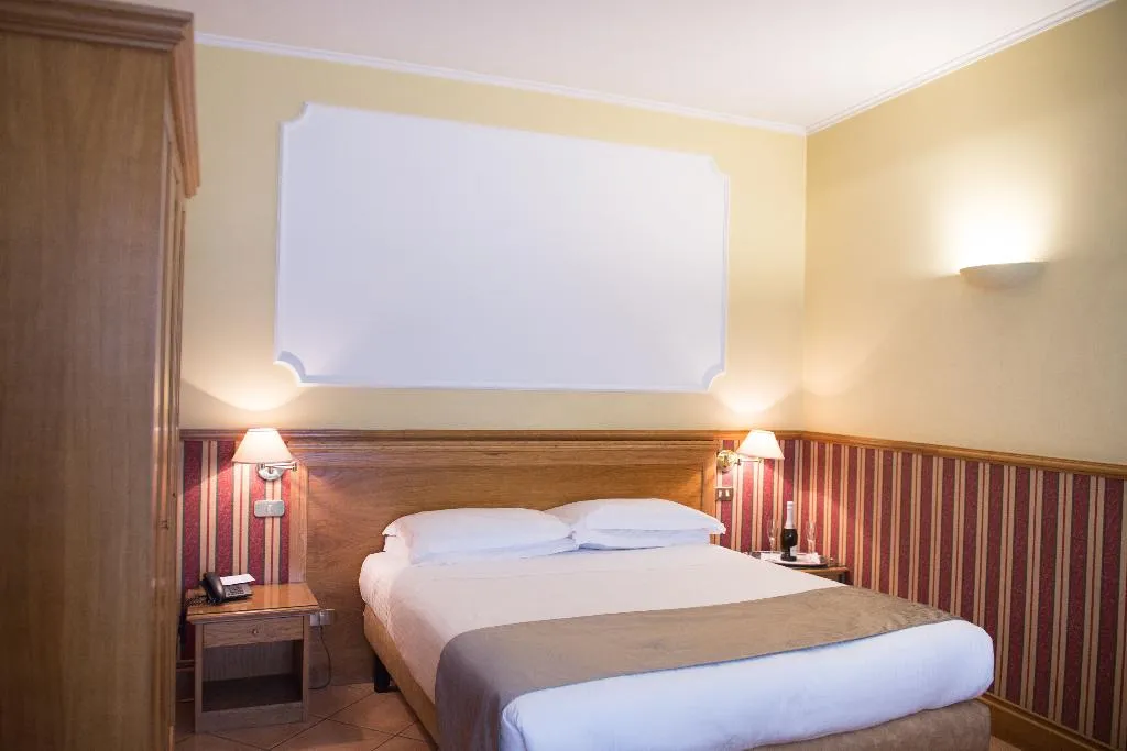 DOUBLE STANDARD Room, Leopardi Napoli, Naples