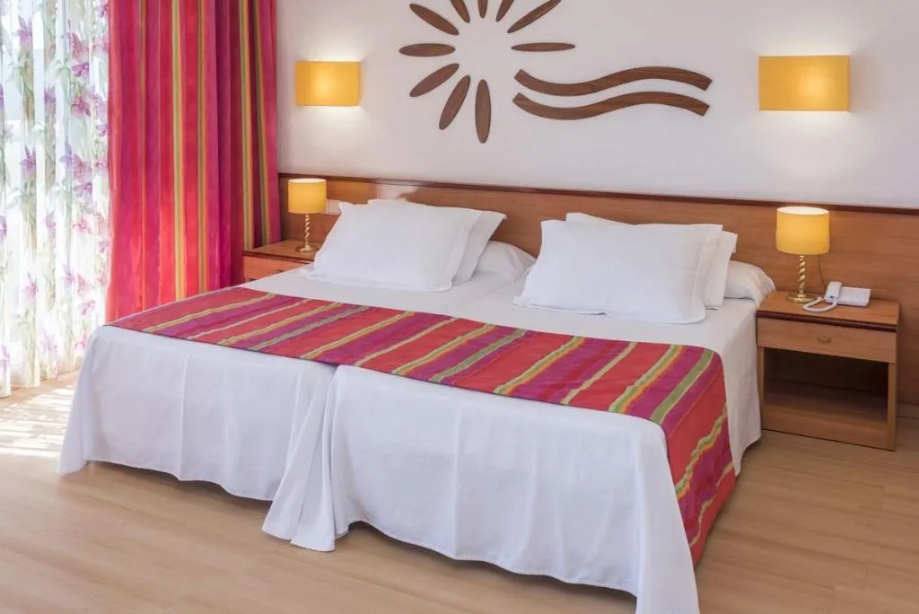Double or Twin CAPACITY 3 Room, Las Vegas, Costa Dorada