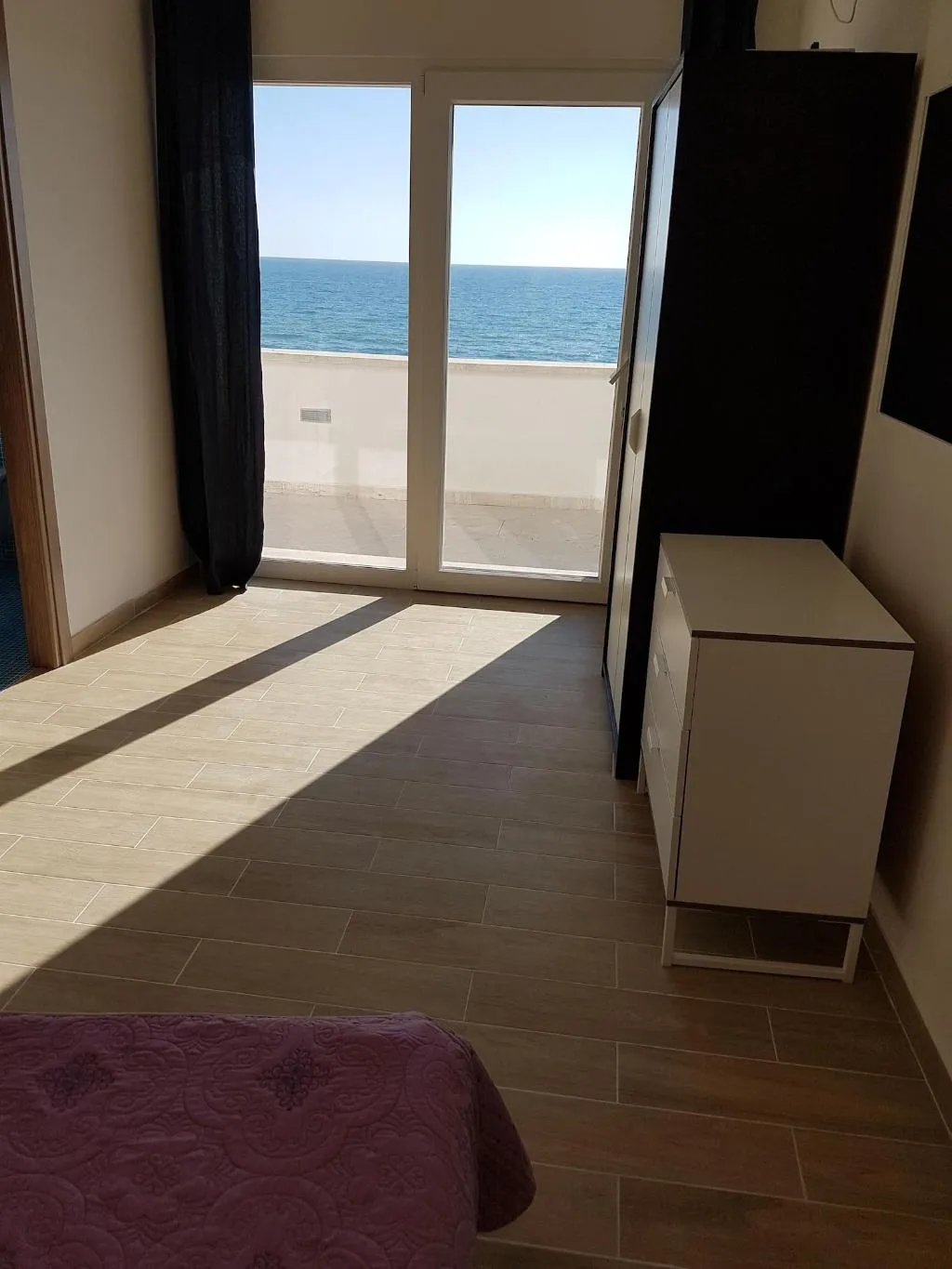 Room, Il Paradiso Sul Mare, Rome