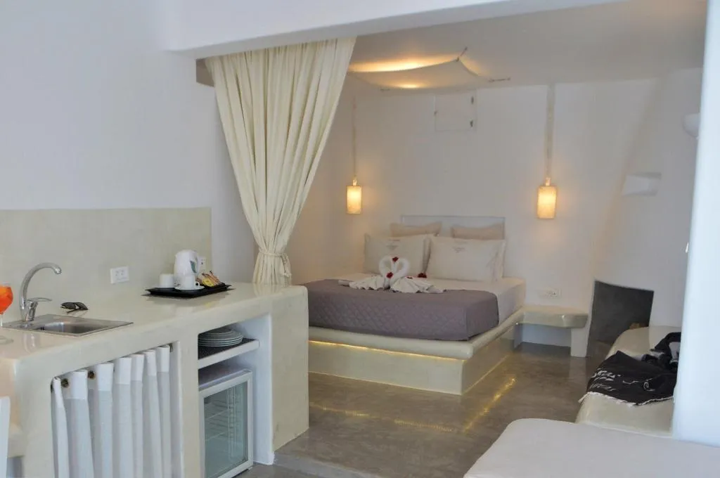 Room, Flaskos Suites, Mykonos