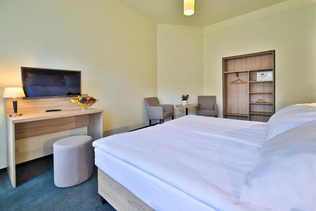 Double or Twin STANDARD Room, Atlantic Hotel Prague, Prague
